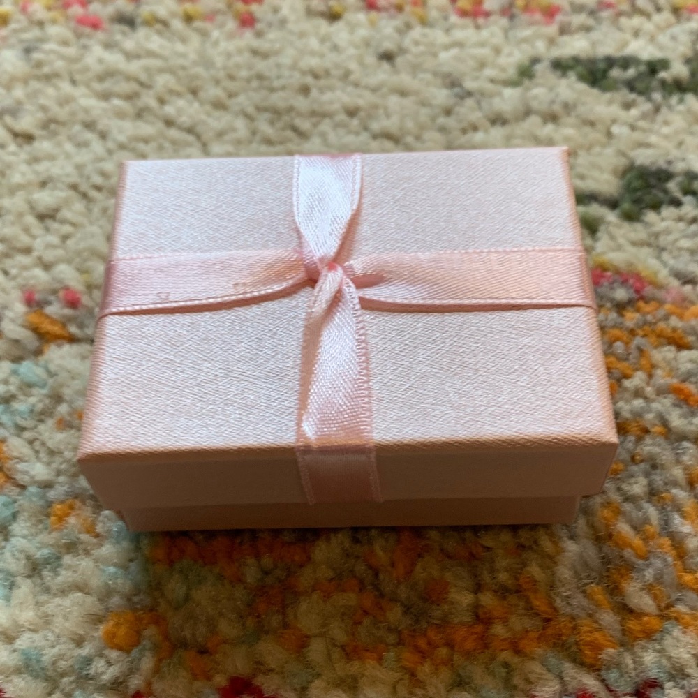 AVON Sweet Sunshine Freshwater Pearl Gift Set - Picture 4 of 7